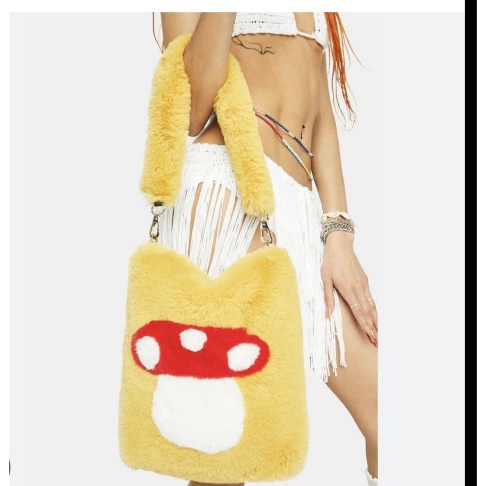 NWT Dolls Kill Mushroom Faux Fur Tote Bag Yellow Plush Shoulder Purse - Picture 3 of 6